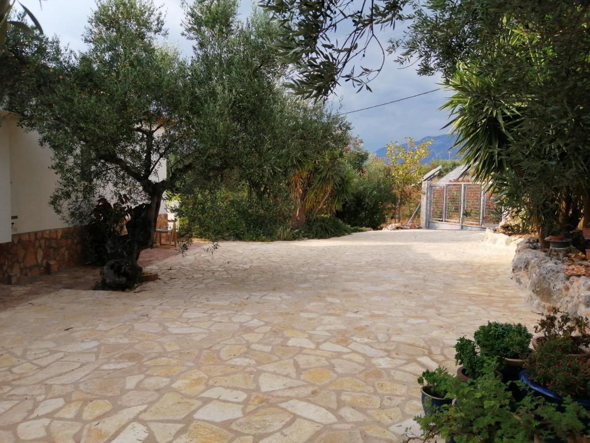 Appartement In Olive Groove House Peloponnesos Western Mani Kalianeika Exterior photo