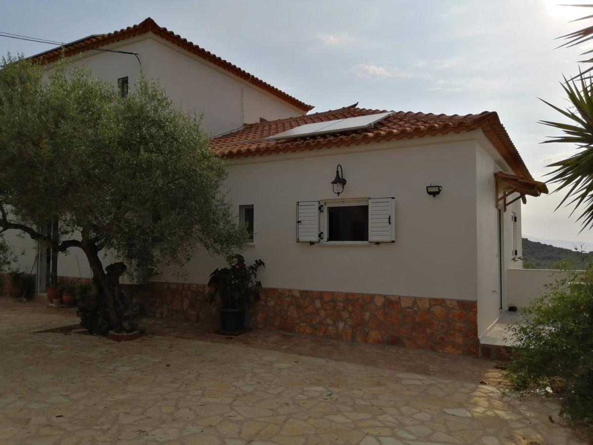 Appartement In Olive Groove House Peloponnesos Western Mani Kalianeika Exterior photo